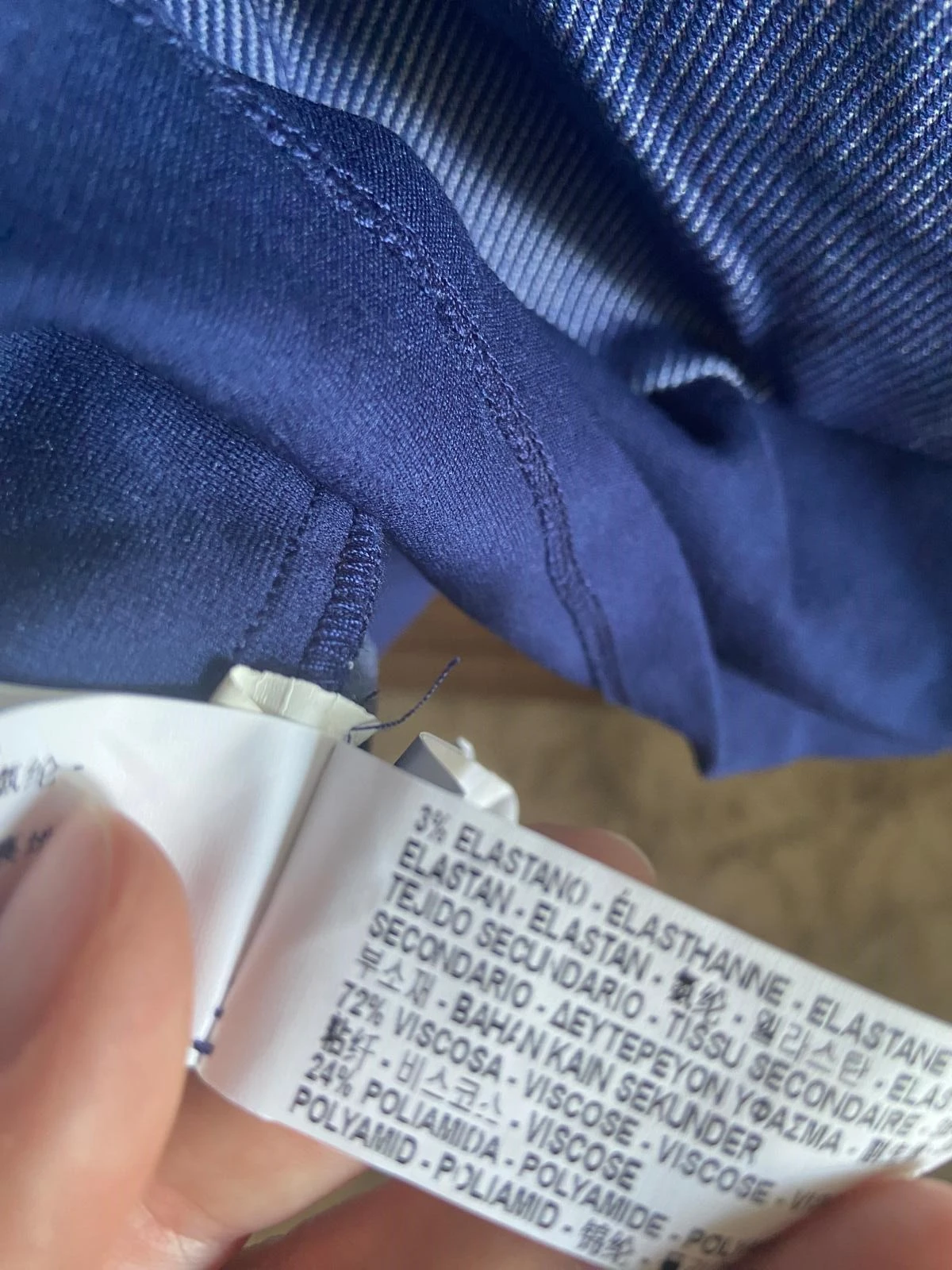 Vestido em tons de azul, sem mangas, saia rodada. Stradivarius. Tamanho P – photo 13